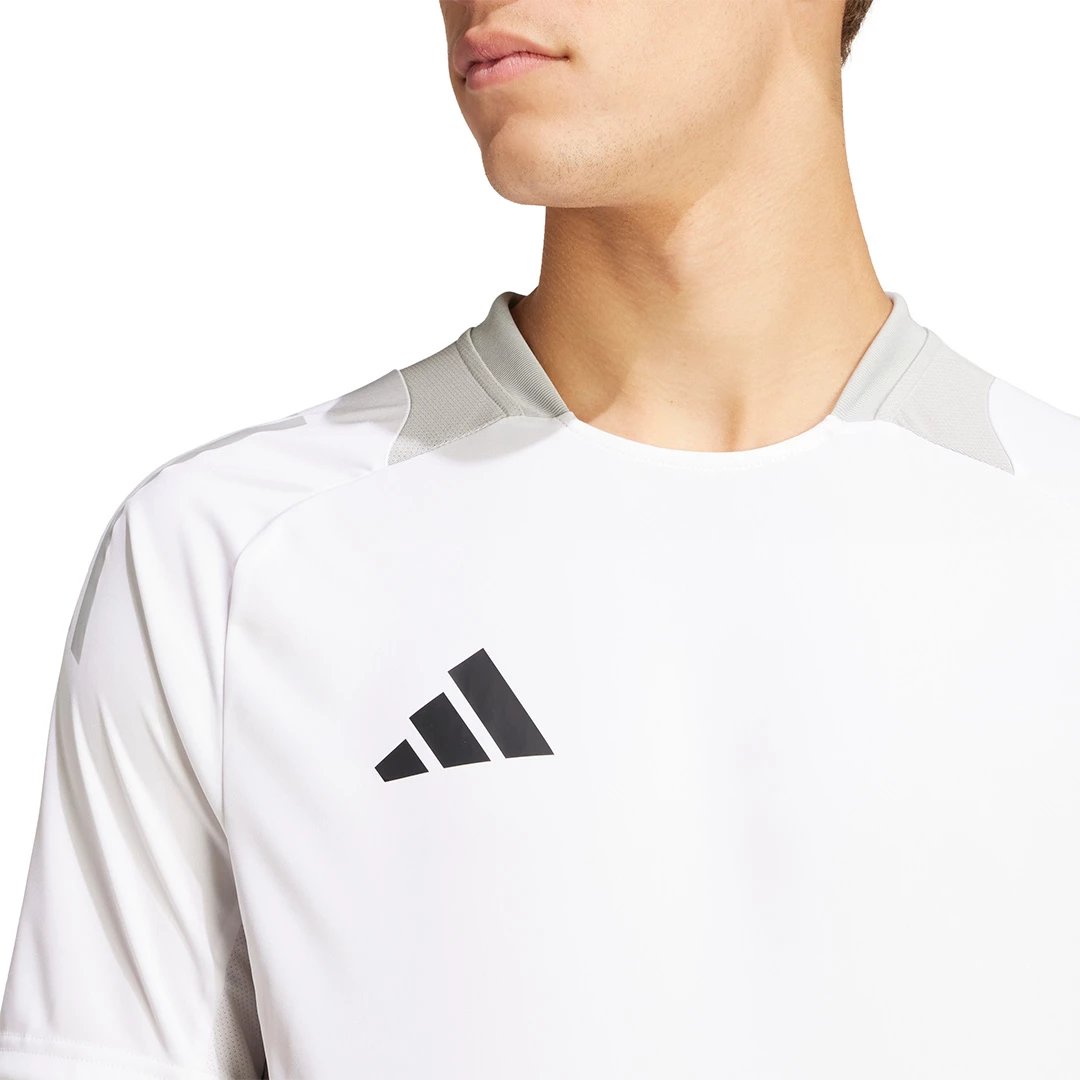 Maicë për meshkuj adidas, e bardhë