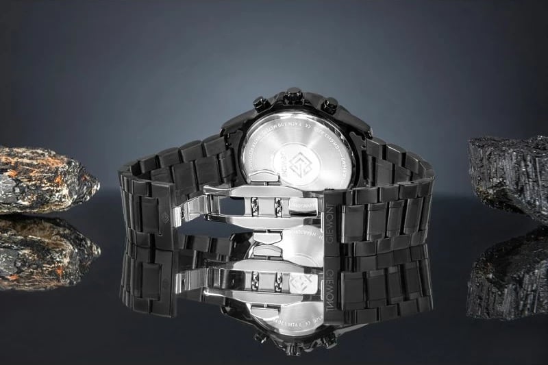 Orë dore për meshkuj Giewont, e zezë