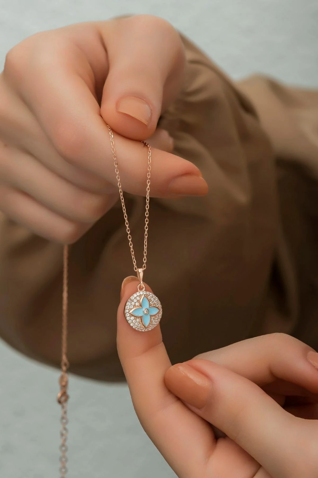 Varëse argjendi, ngjyrë argjendi, Jumeon, NRZ998269