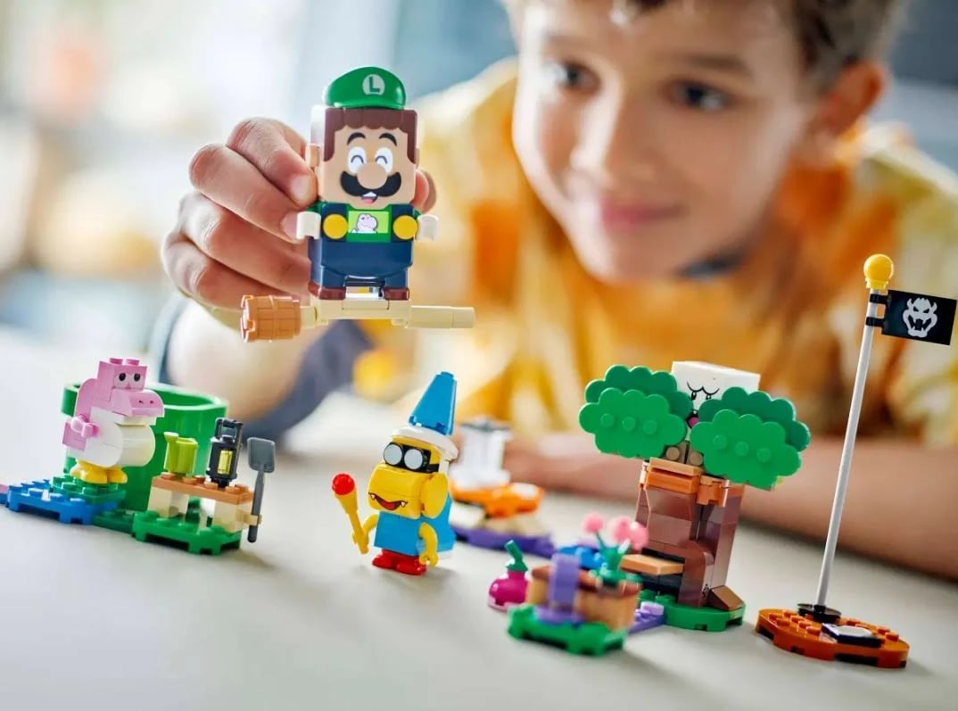 Set LEGO Super Mario me figurë interaktive Luigi, 210 pjesë, 71440