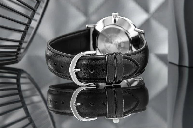 Orë dore për meshkuj Casio, e zezë