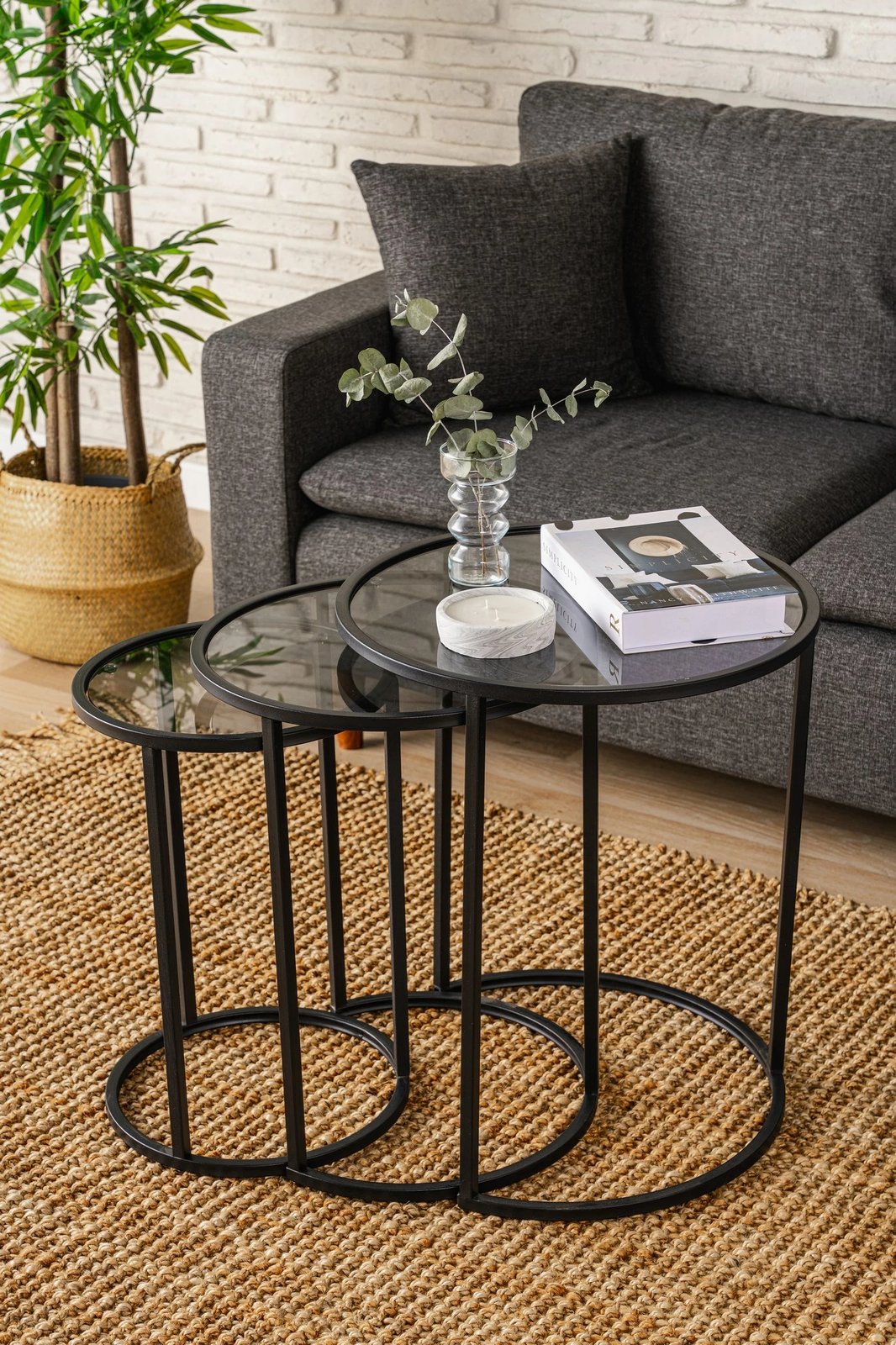 Set tavolinash ndihmëse, 3 copë, ngjyrë e zezë, Alya