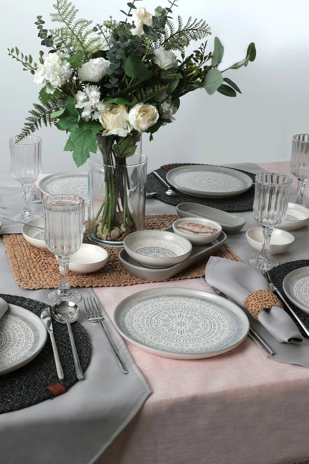 Set mëngjesi 18 pjesësh Hermia Concept, X0001532400000000000000000