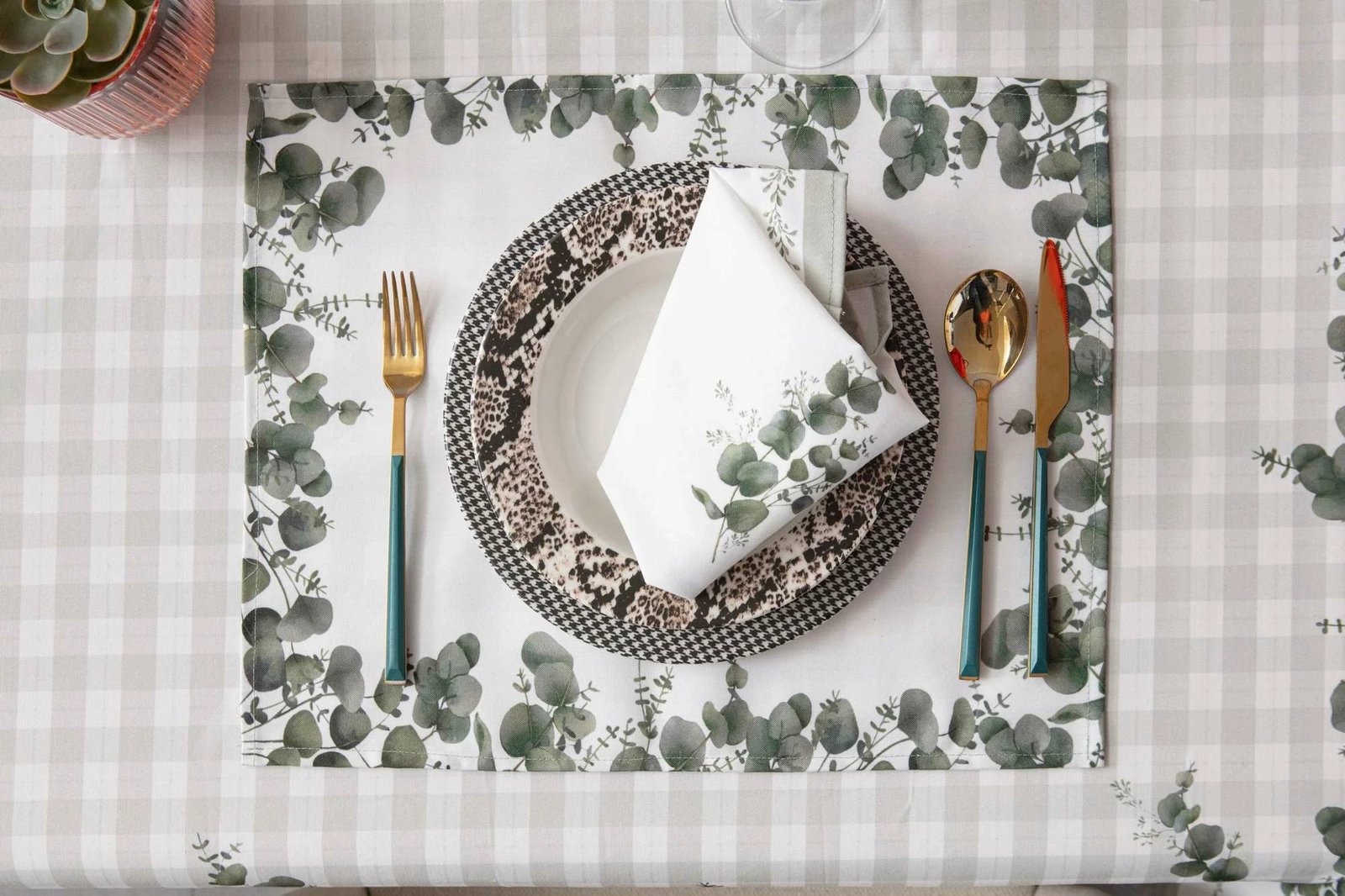 Set nënshtruesish tavoline (6 copë), Hermia, eukalipt