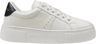 Atlete femra Armani Exchange, të zeza