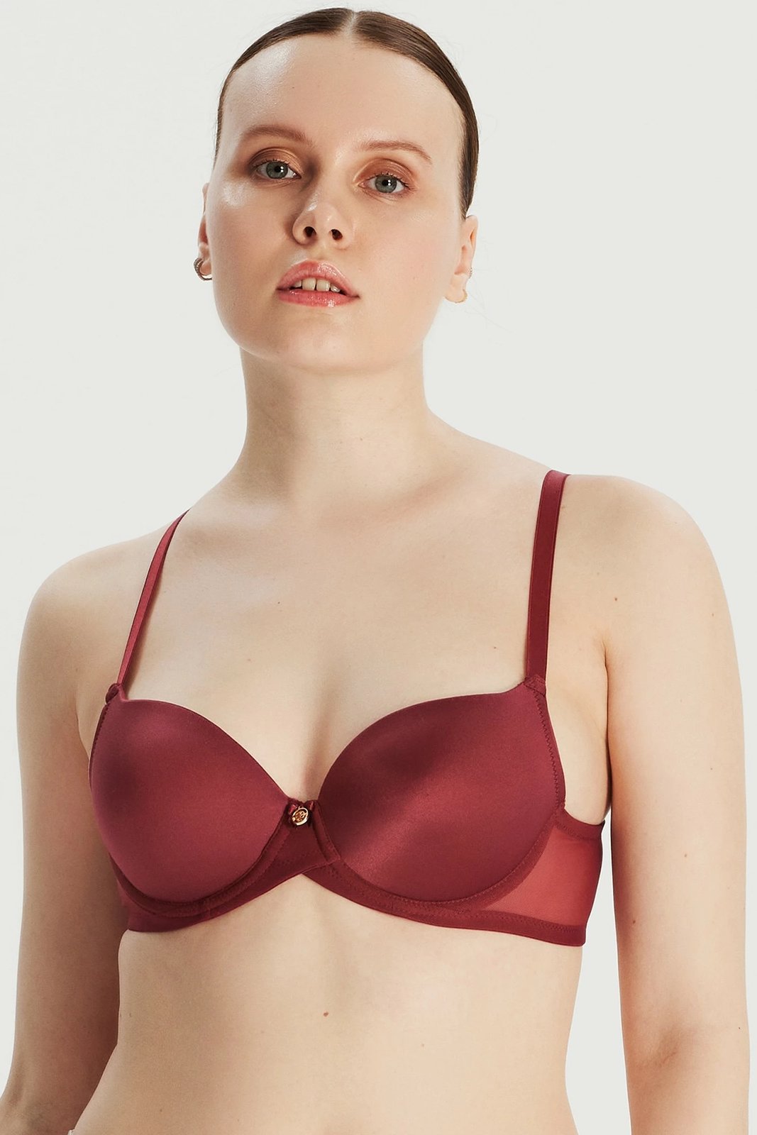 Sytjena Jumeon, e butë, burgundy