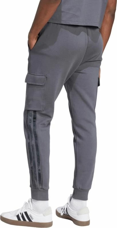 Pantallona sportive adidas për meshkuj, gri