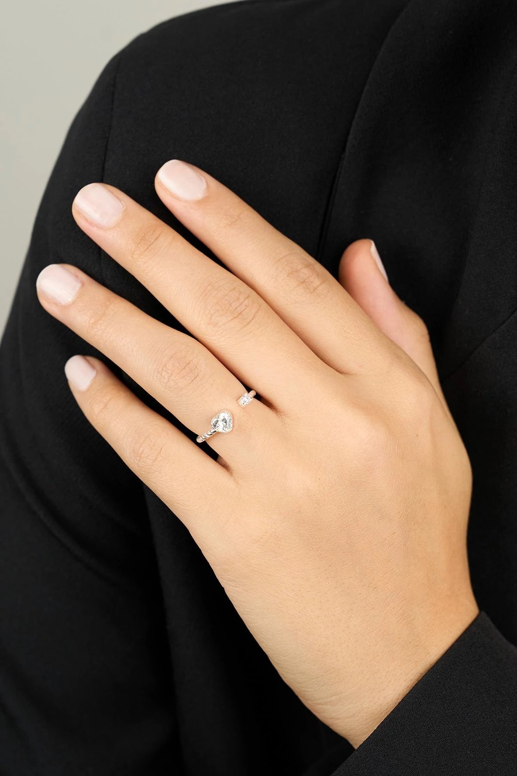 Unazë argjendi Jumeon, ELKAB92286