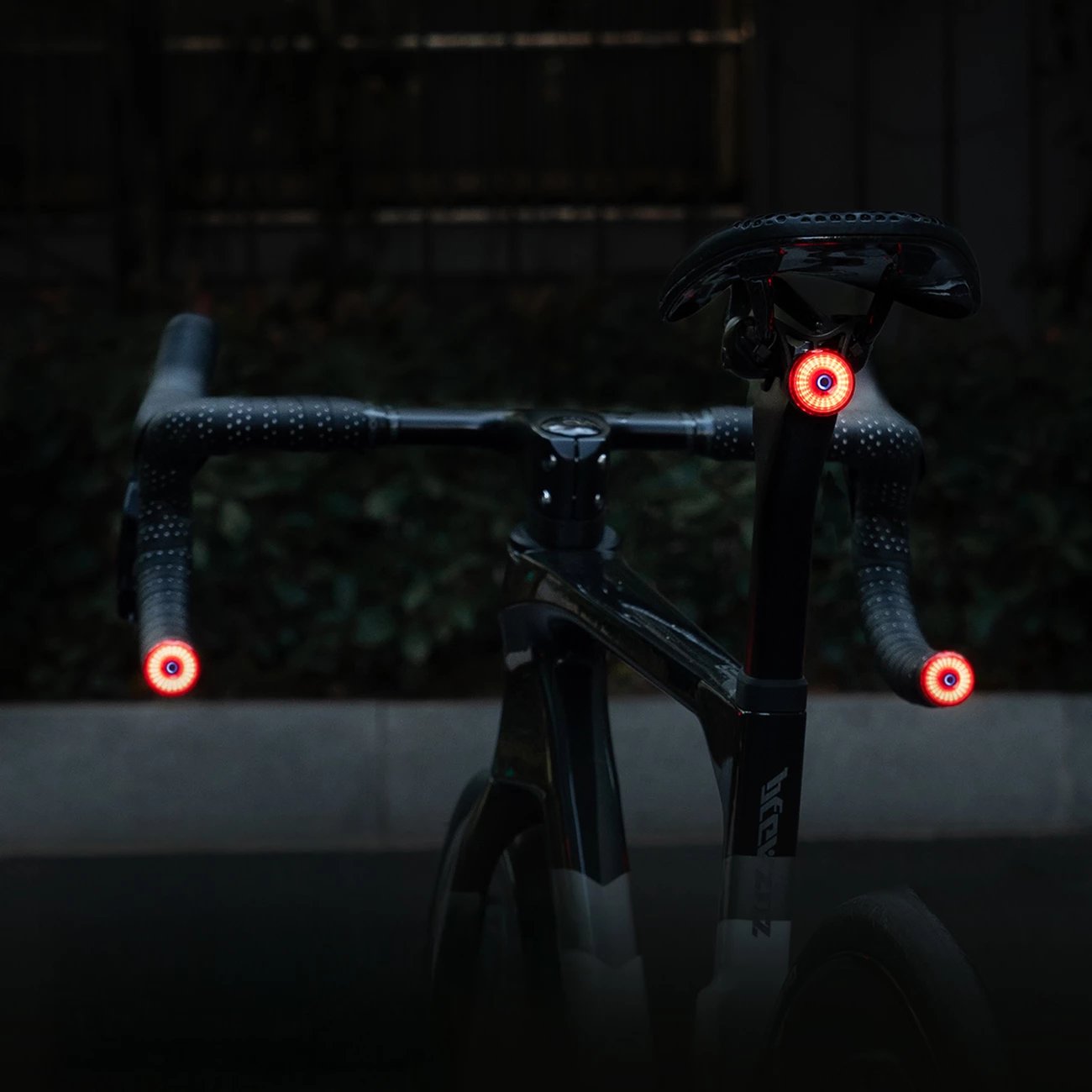 Drita të pasme biçiklete, Wozinsky, WIS-01, LED smart me sensor freni, 250 mAh, USB-C, rezistente ndaj ujit, e zezë, set 2 copë