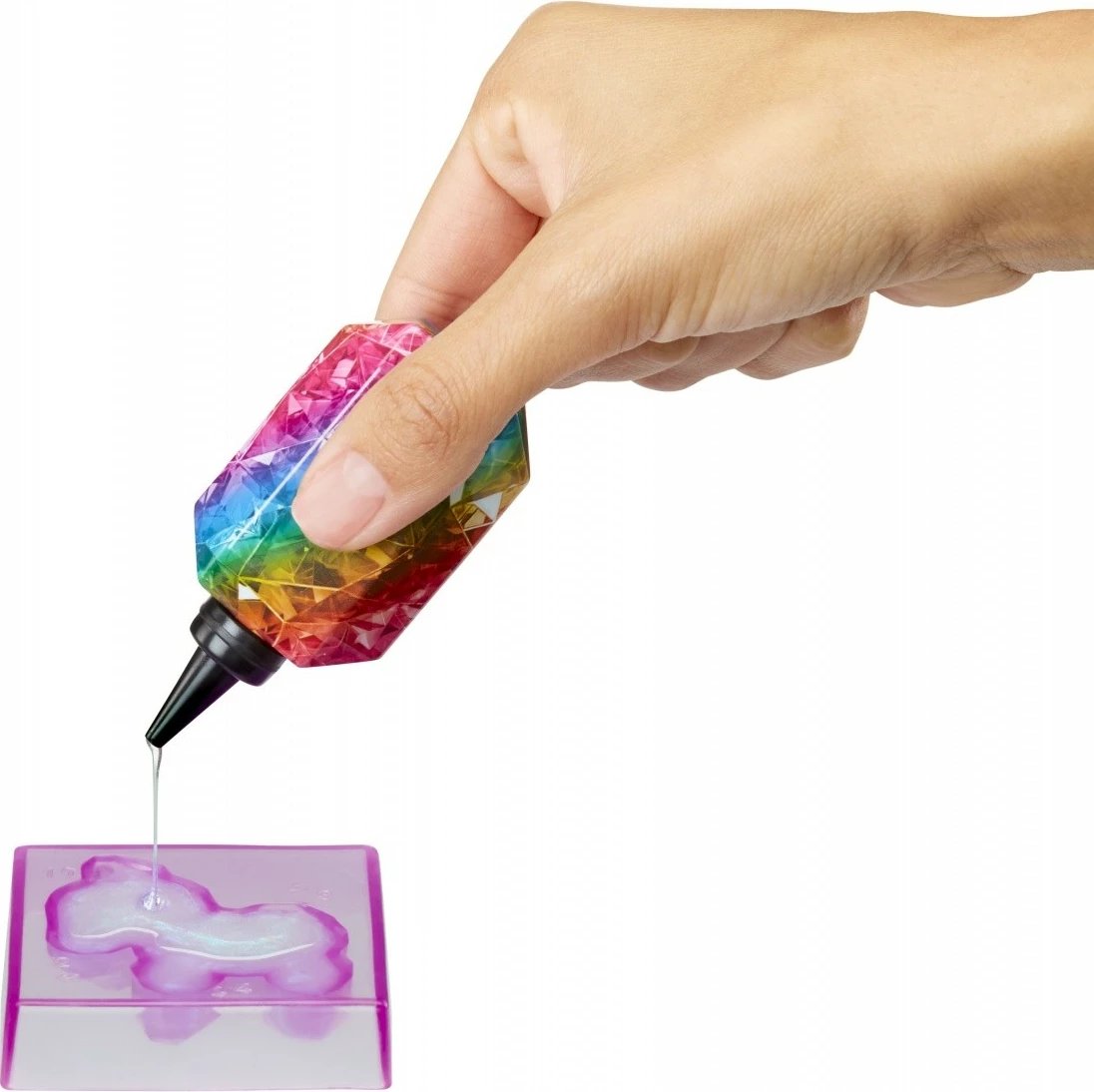 Kukull Rainbow High Creative Crystals Amaya me aksesorë personalizues, shumëngjyrëshe