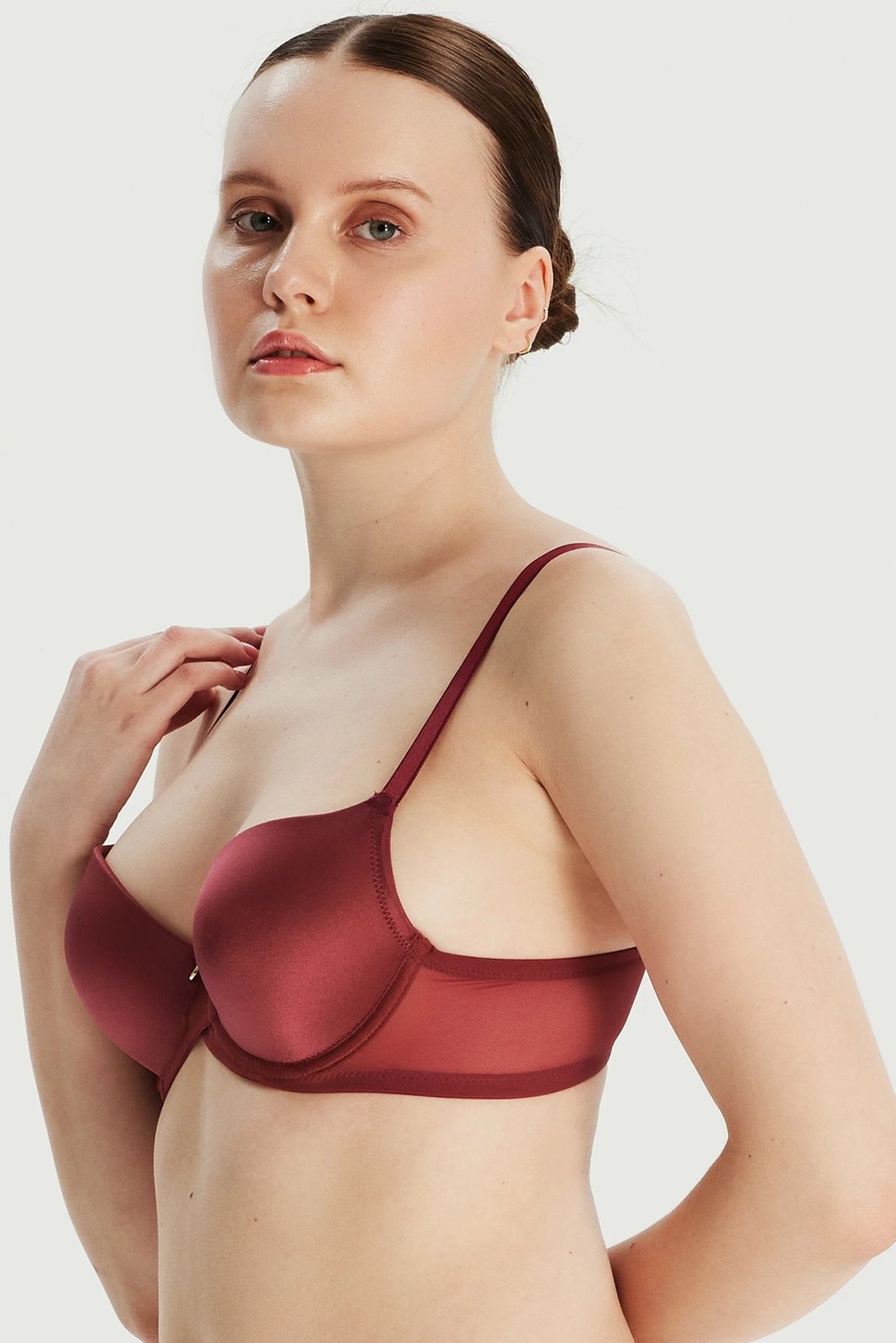 Sytjena Jumeon, e butë, burgundy