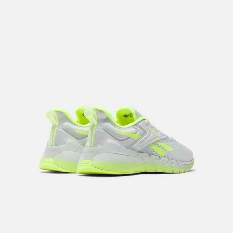 Atlete për meshkuj Reebok, të bardha dhe të verdha