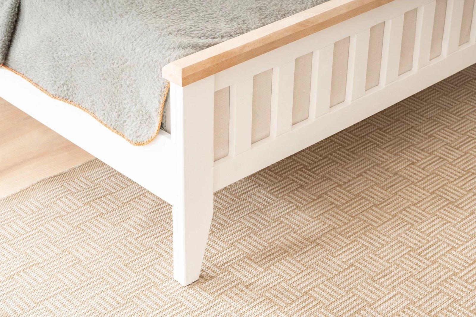 Krevat dopio Hanah Home, stil modern country, 120x200, ngjyrë e bardhë dhe lis