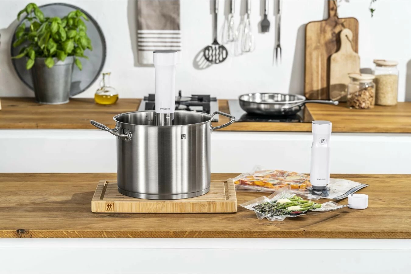 Cirkulator sous vide Zwilling Enfinigy, 1200W, touch, bardhë