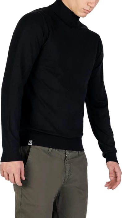 Xhemper Yos meshkuj, i zi