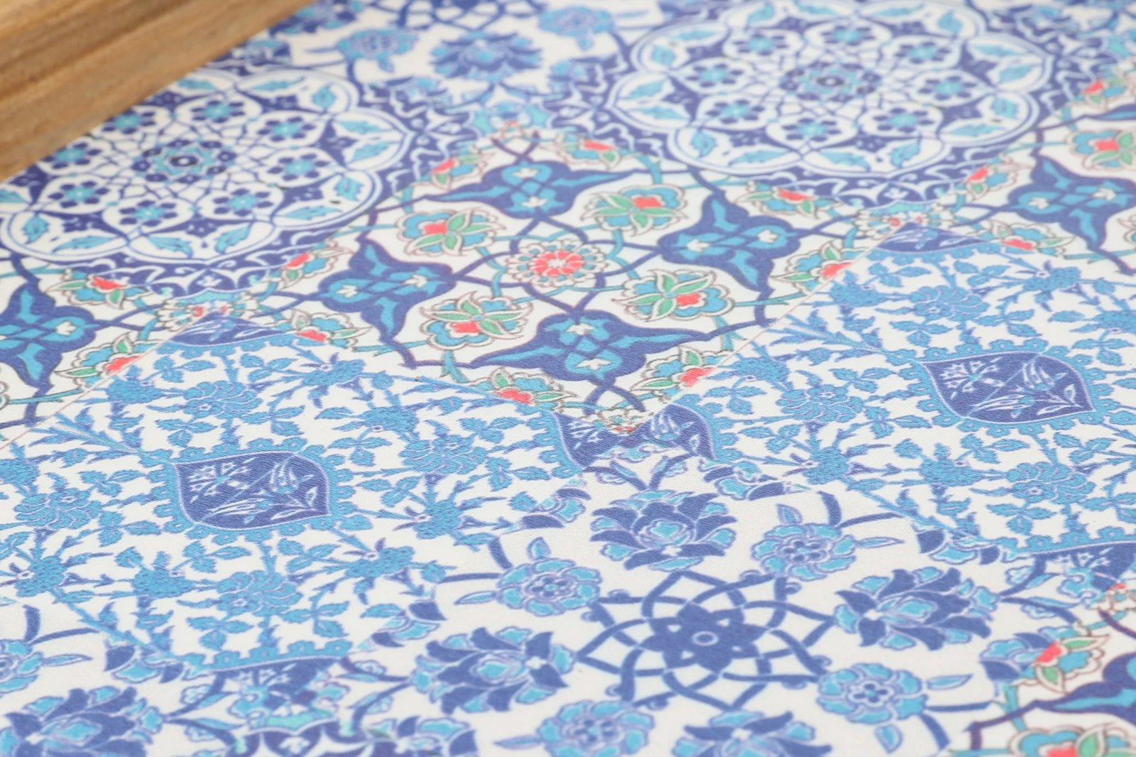 Tabaka dekorative Aberto Design, AT-013, shumëngjyrëshe, 30x40cm Tabaka dekorative Aberto Design, AT-013, shumëngjyrëshe, 30x40cm