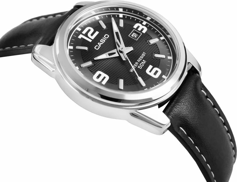 Orë dore për femra CASIO, e zezë