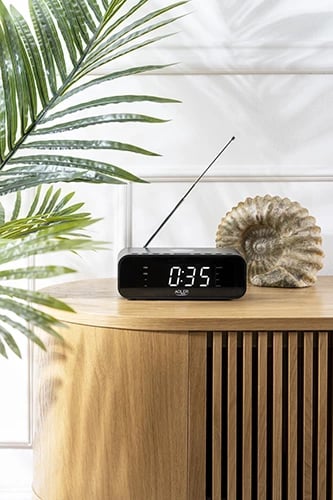Zgjuarëse radio, Adler, AD 1192B, Bluetooth 5.0 FM, karikim wireless 5W dhe USB 1A, alarm i dyfishtë, e zezë