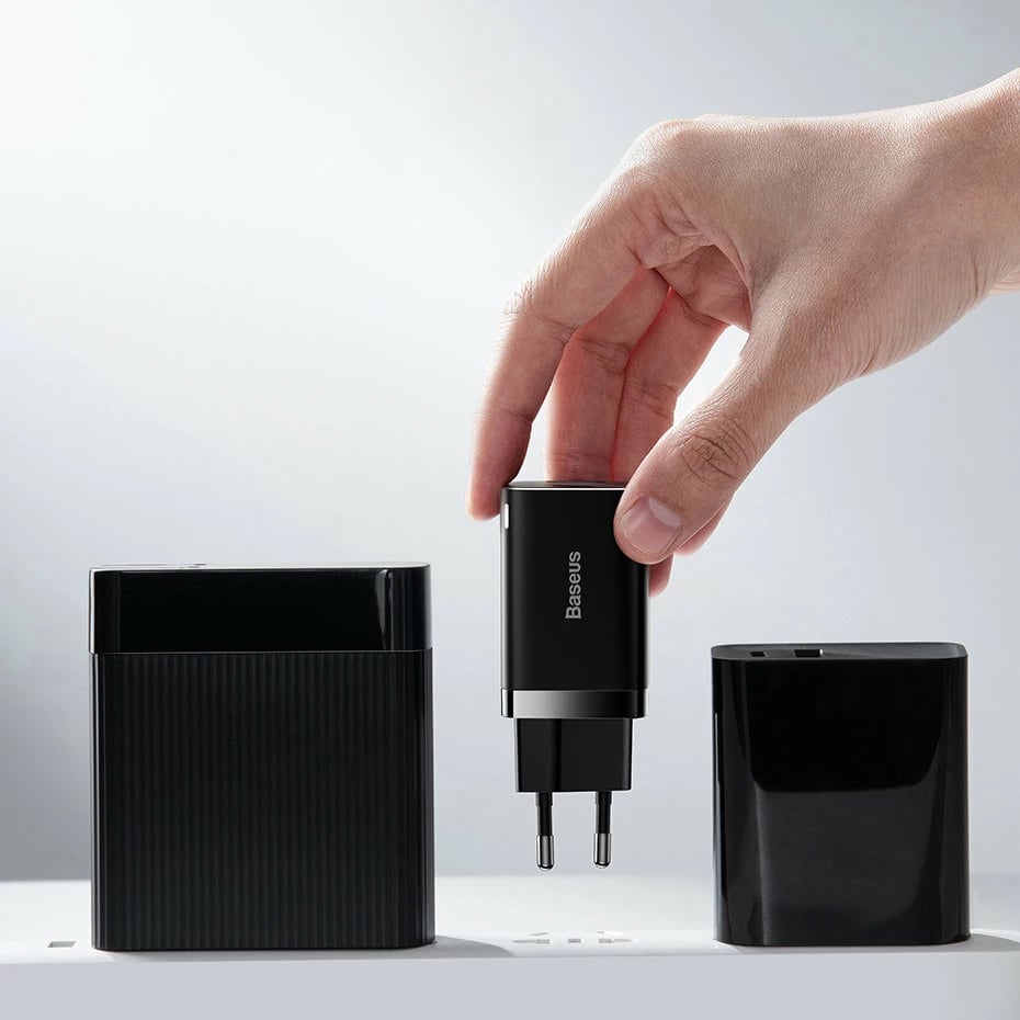 Karikues muri Baseus Super Si Pro CCSUPP-E01, 30W, 2 porta USB/USB-C, i zi Karikues muri Baseus Super Si Pro CCSUPP-E01, 30W, 2 porta USB/USB-C, i zi