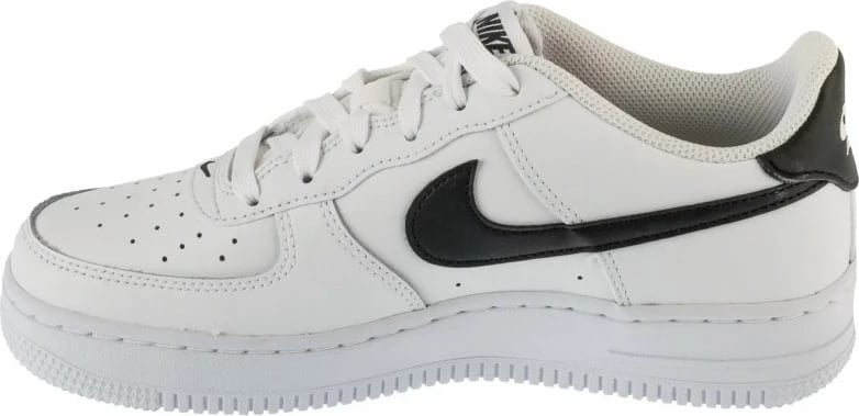 Atlete për fëmijë Nike, të bardha