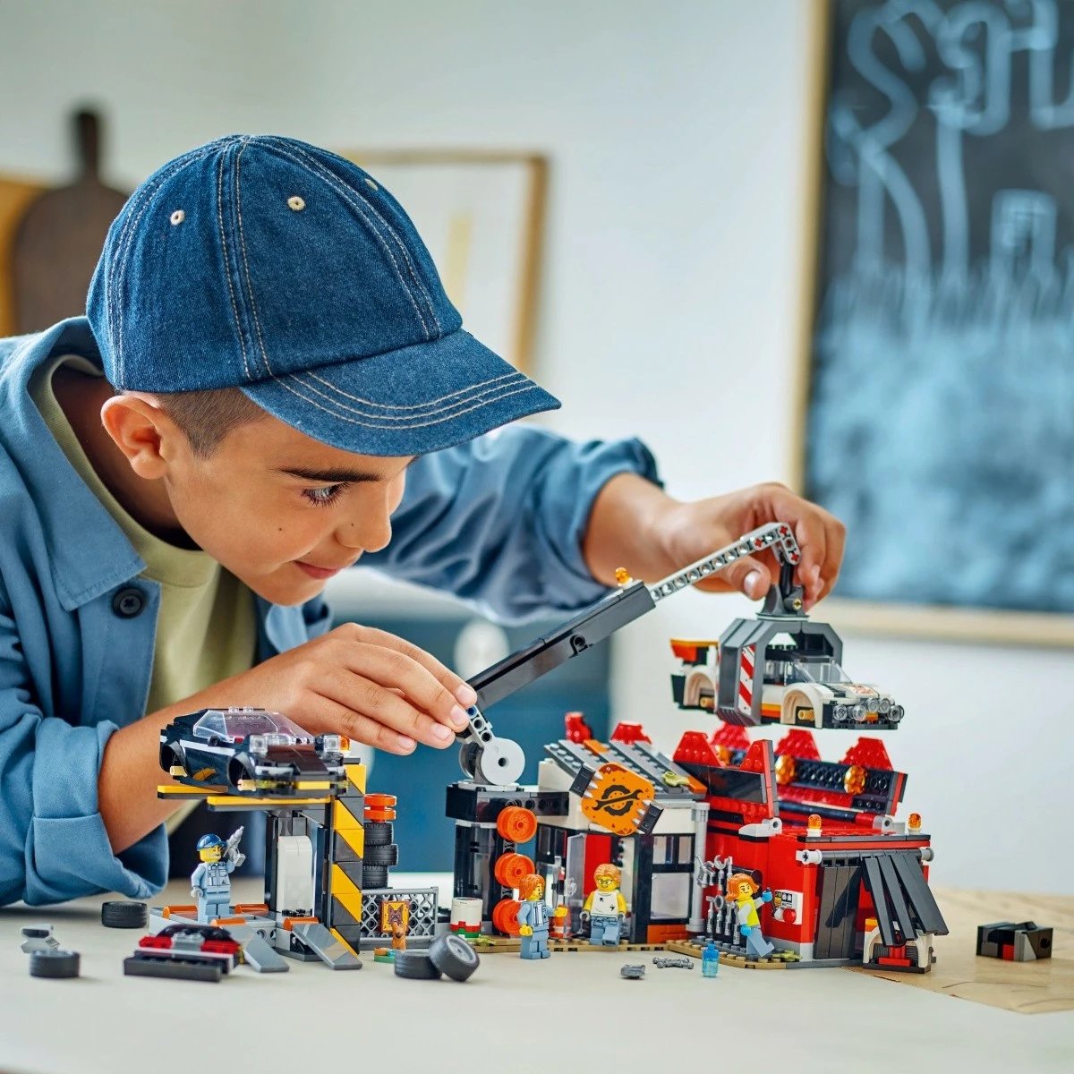 Set ndërtimi LEGO City 60472 Scrap Yard me vetura, 871 pjesë