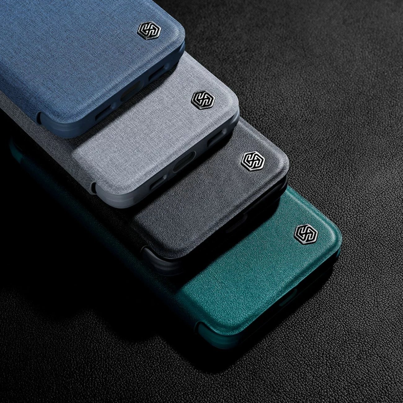 Mbështjellës Nillkin Qin Leather Pro Case për iPhone 14 Plus, me kapak dhe mbrojtje kamere, i zi