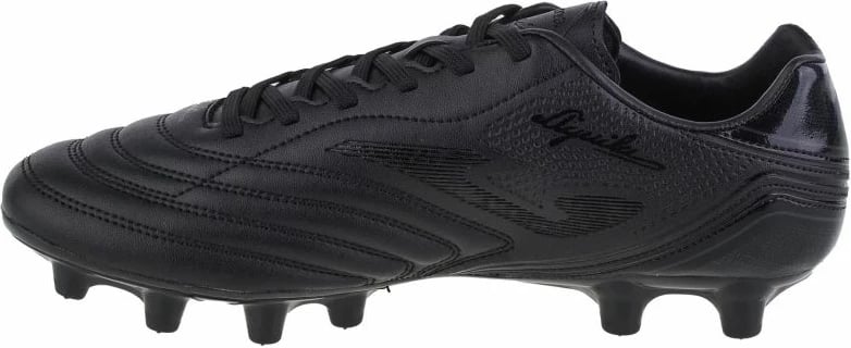 Atlete futbolli për meshkuj Joma Aguila, të zeza