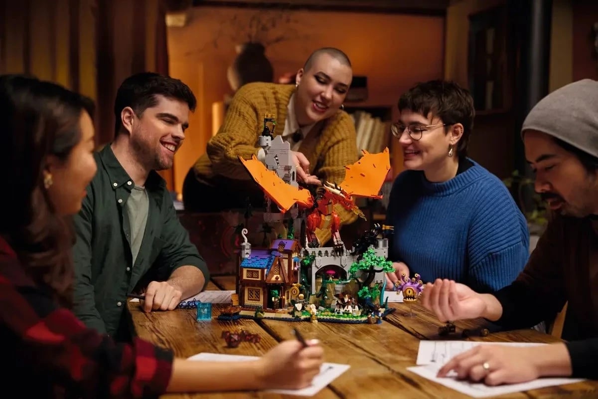 Set LEGO IDEAS 21348 Dungeons & Dragons: Red Dragon’s Tale