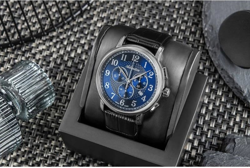 Orë dore për meshkuj Adriatica, e zezë