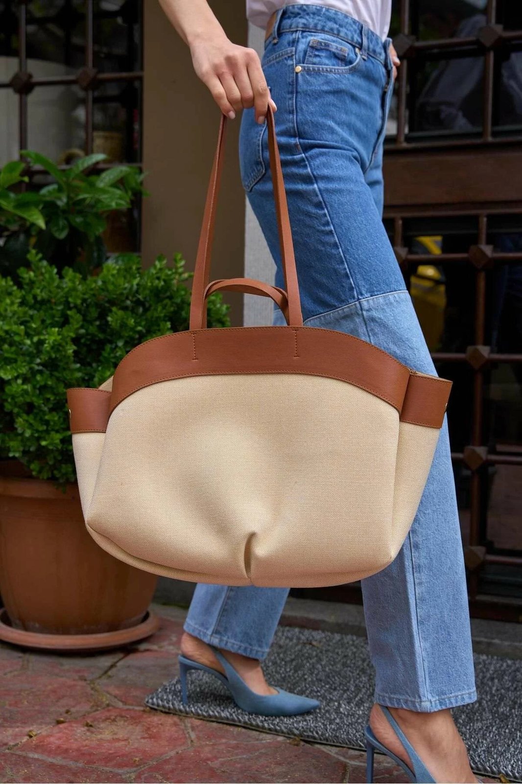 Çantë supi Zoozie, ngjyrë tan, MK1020024S27-0001