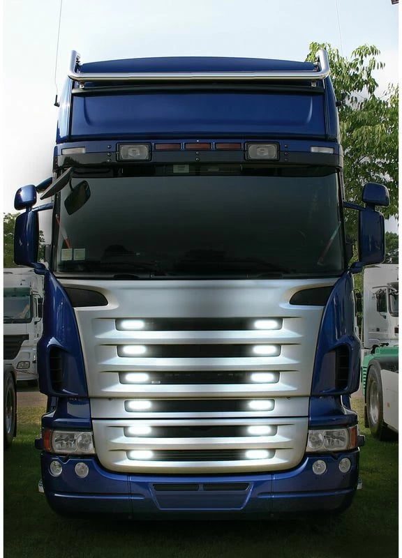 Lampa Led E Bardhe Kamioni 24v