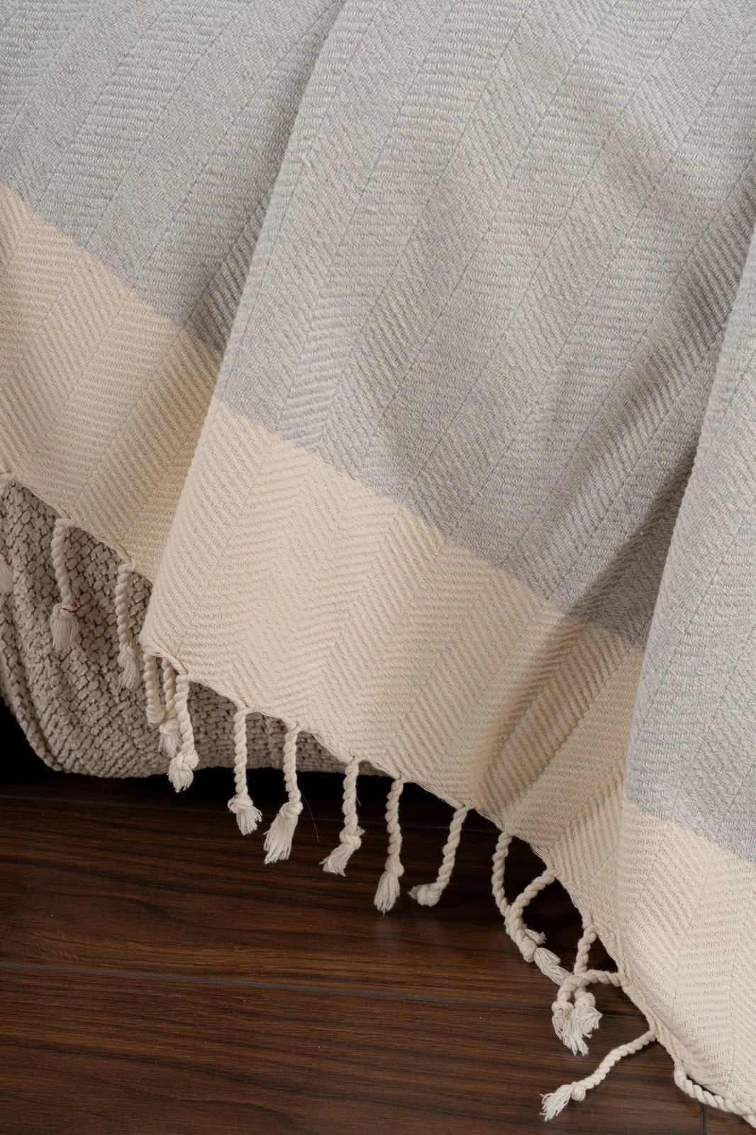 Mbulesë divani L'essentiel, ngjyrë gri, Baliksirti