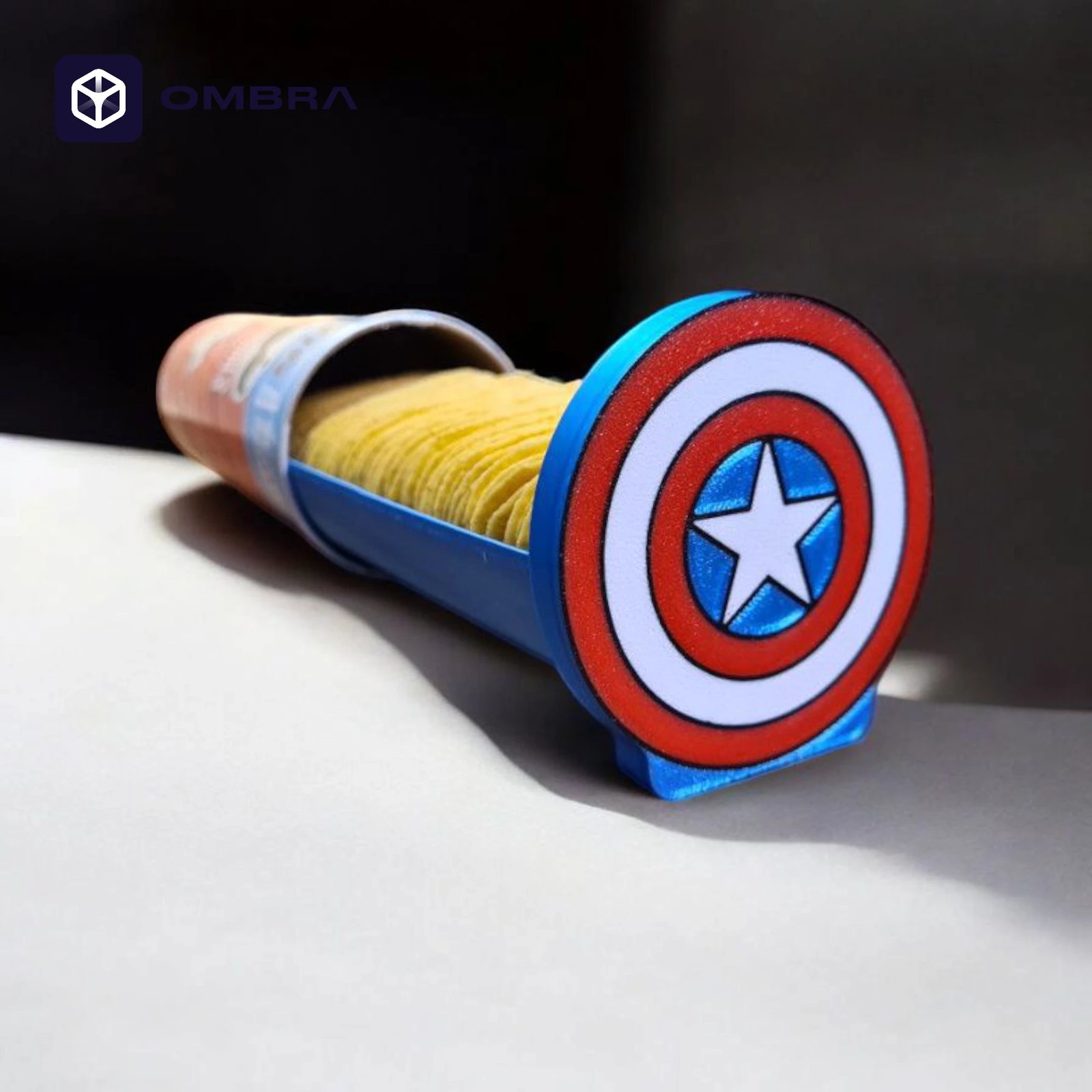 Mbajtëse për snacks (Pringles) në mënyrë kreative, dizajni "Captain America", e zezë
