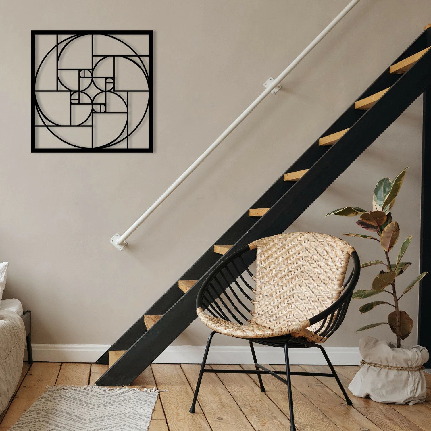 Aksesor dekorativ metalik për mur, Wallity, Raporti i Artë, ngjyrë e zezë, 52x52cm