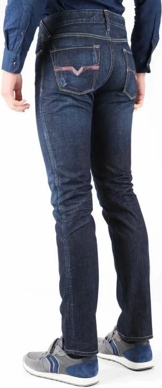 Jeans për meshkuj Guess