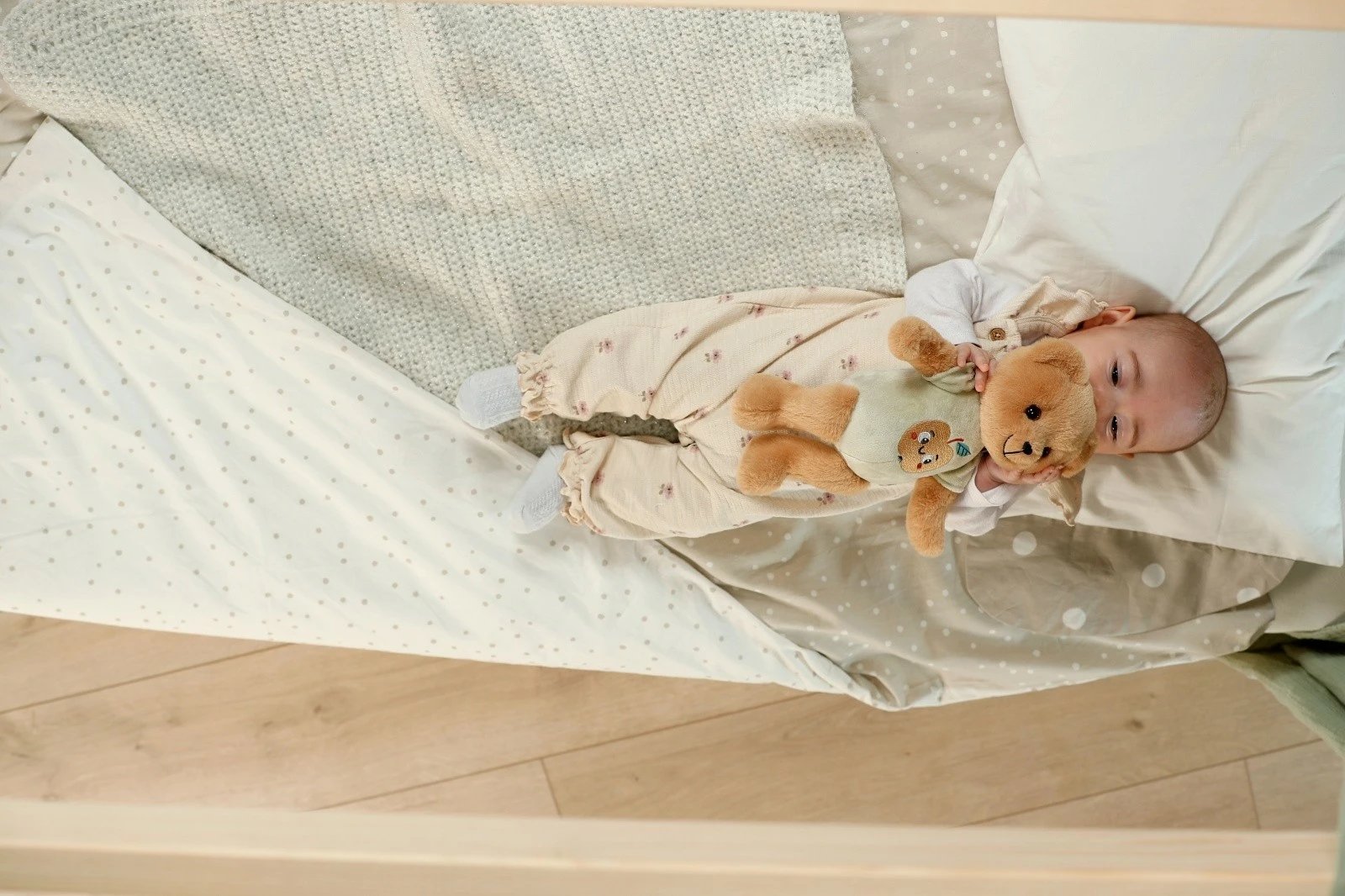 Ari pelushi, Baby Born, Teddy 839225-116725, 26 cm, i butë për foshnje 0+, i larshëm 30°C, bezhë