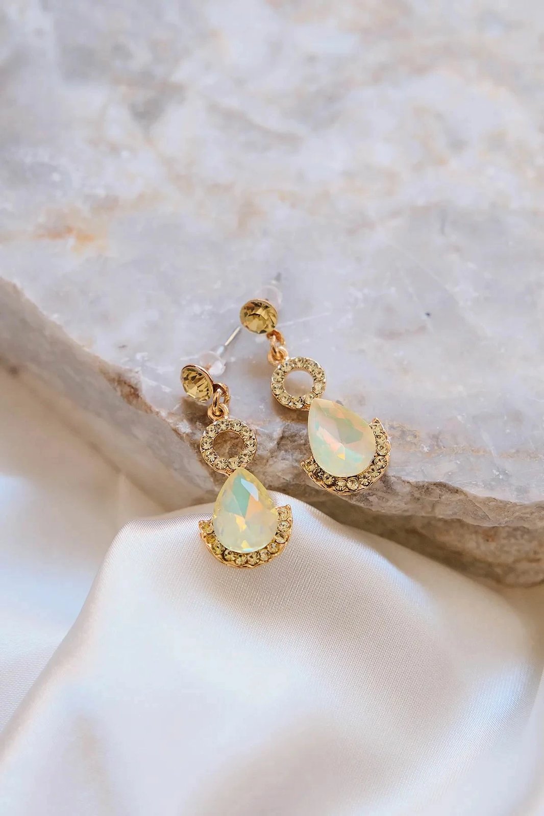 Vath prej mesi, ngjyrë ari, Jumeon, Gld-Yslslntdml