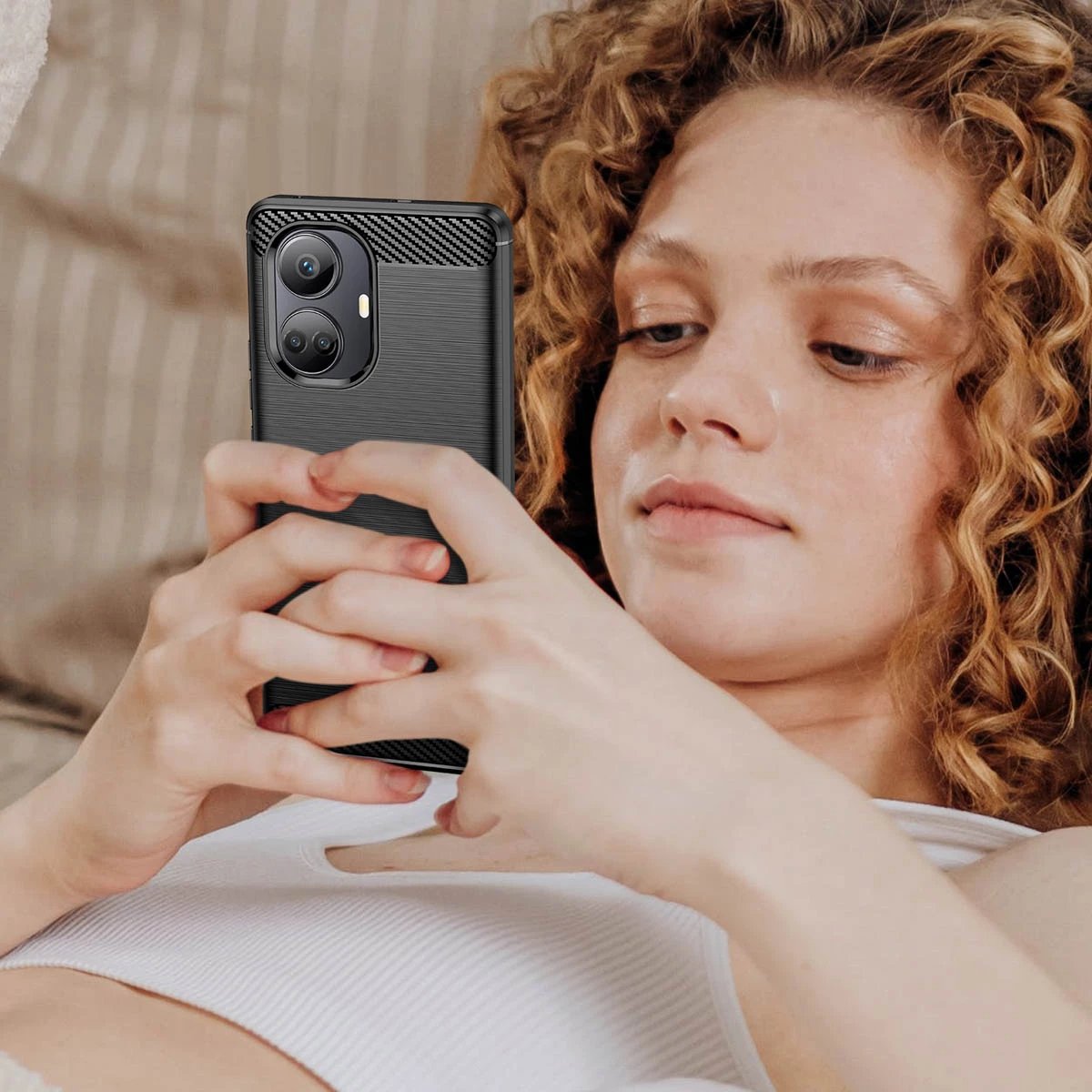 Mbështjellës Hurtel Carbon Case për Realme 10 Pro+, TPU, i zi