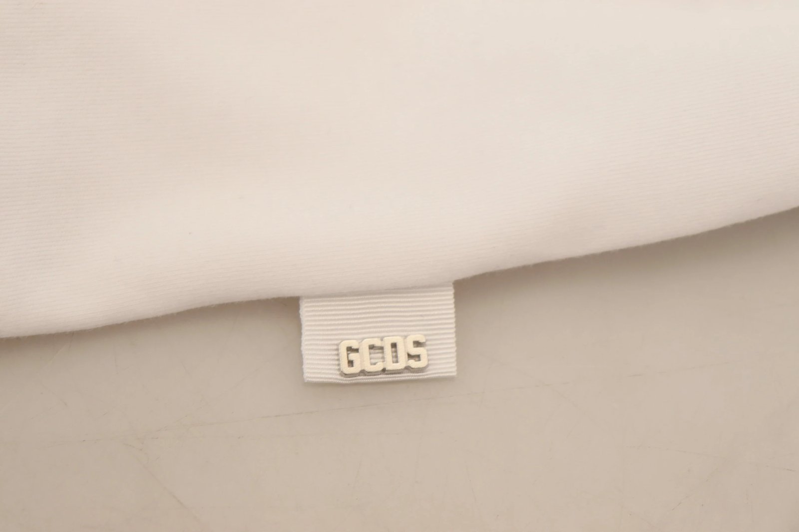 Maicë për meshkuj GCDS, e bardhë 