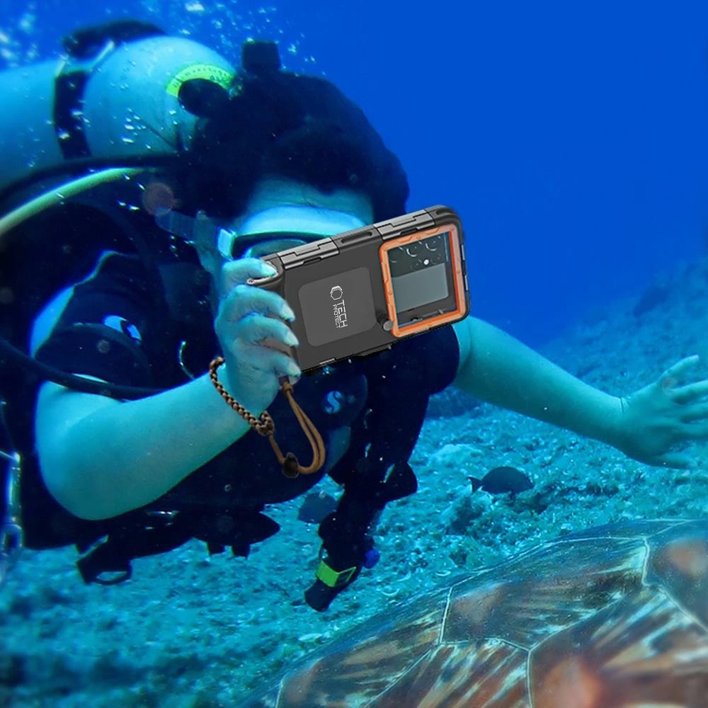Mbështjellës Tech-Protect Waterproof Case IPX8 për celular 4.7-6.7 inç, zi dhe portokalli
