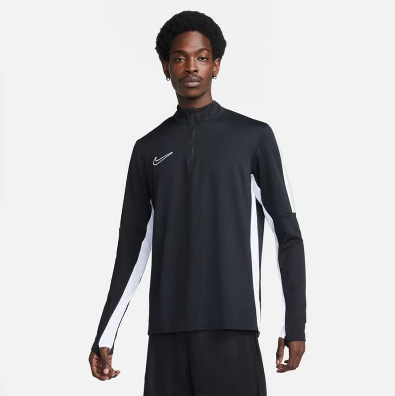 Duks për meshkuj Nike, i zi