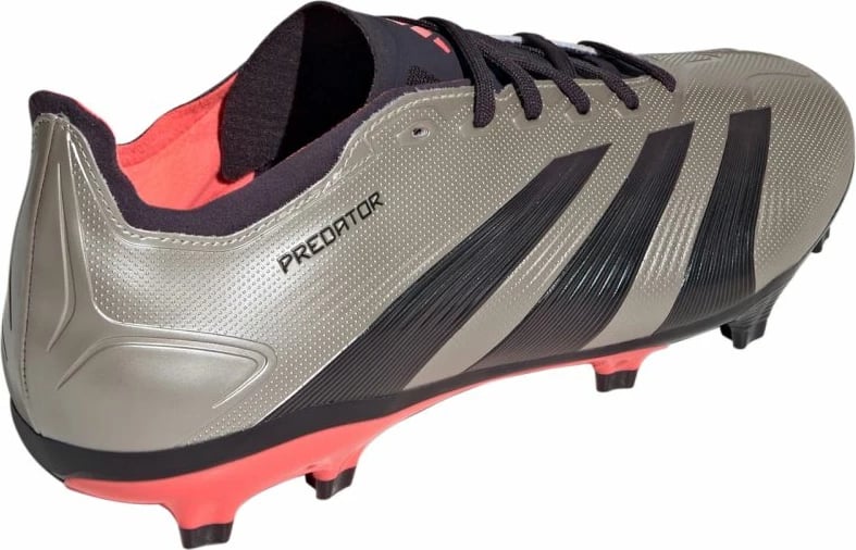Atlete futbolli për meshkuj adidas, të zeza
