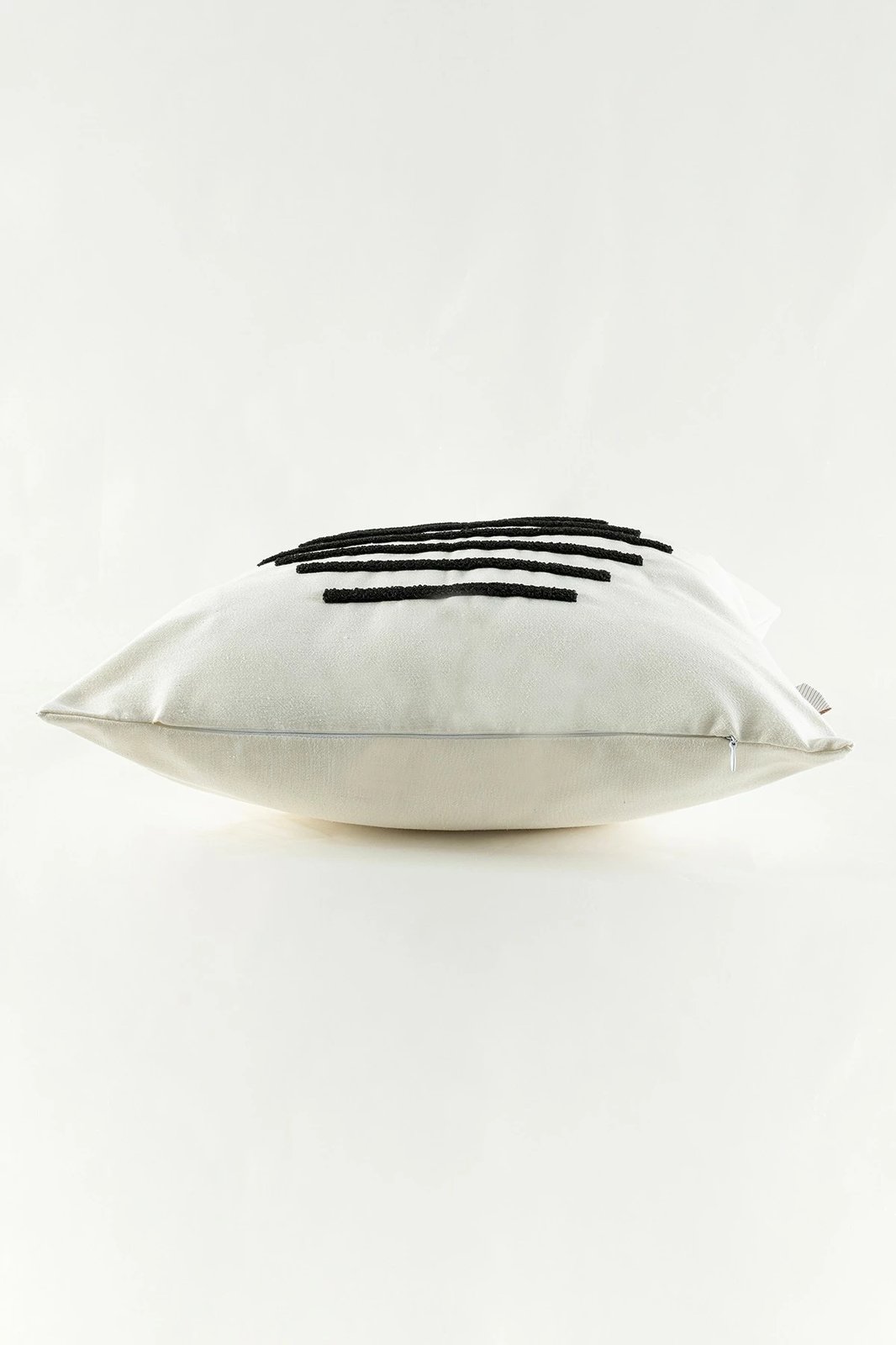 Jastëk dekorativ Evila Originals, liri, ngjyrë e zezë, 43x43cm