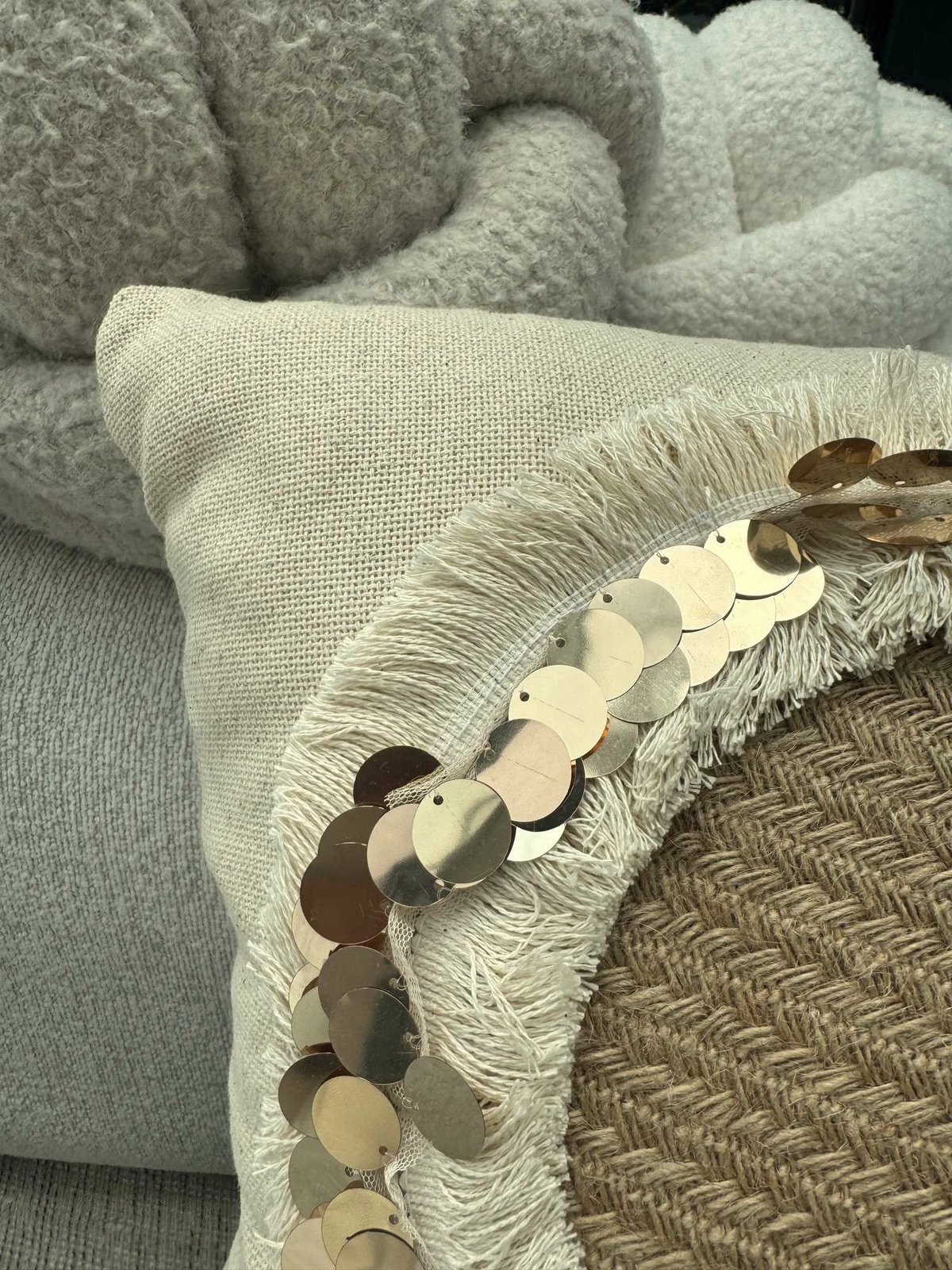 Jastëk dekorativ, mbulesë, ngjyrë bezhë, KET010, 43x43cm