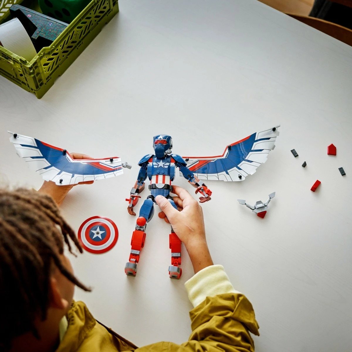 Set LEGO Marvel Super Heroes Captain America 76296, 359 pjesë, për fëmijë 8+, me krahë dhe mburojë, shumëngjyrësh