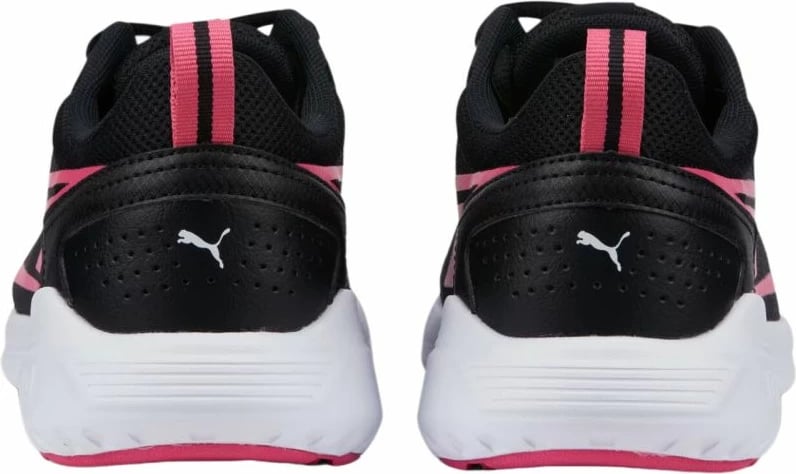 Atlete për femra Puma, të zeza dhe rozë