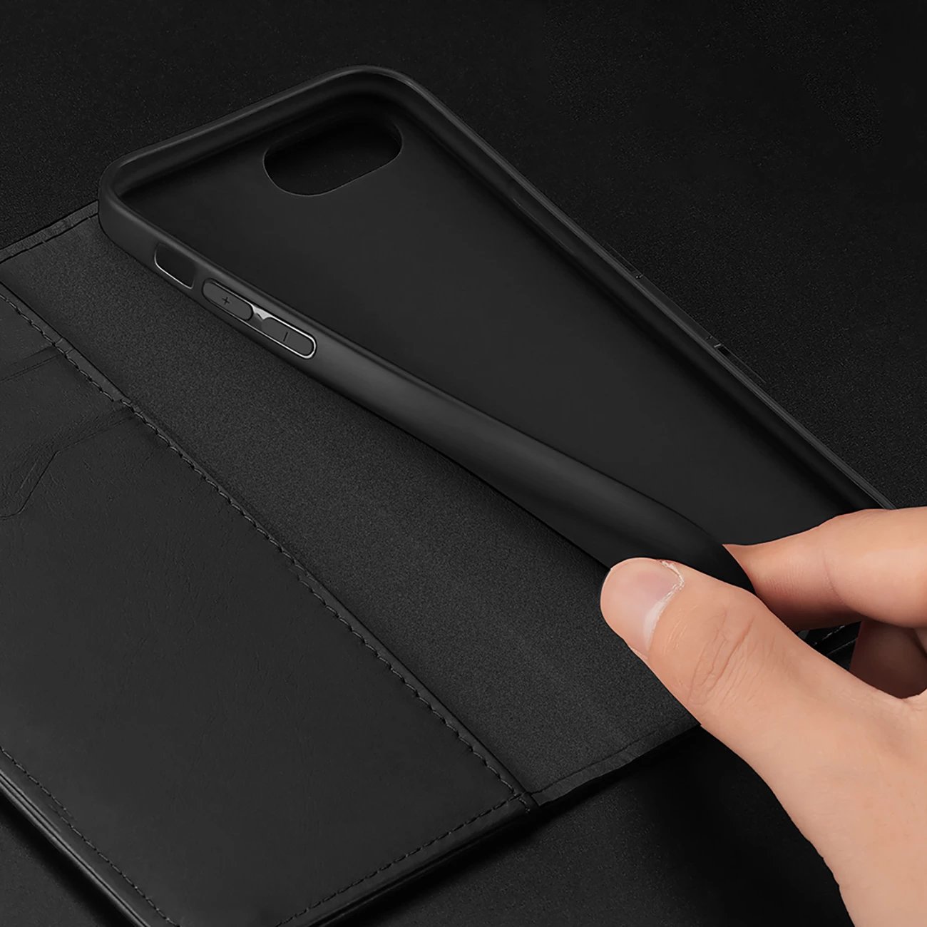 Mbështjellës Dux Ducis Hivo për iPhone 16e, me kapak dhe mbrojtje RFID, e zezë
