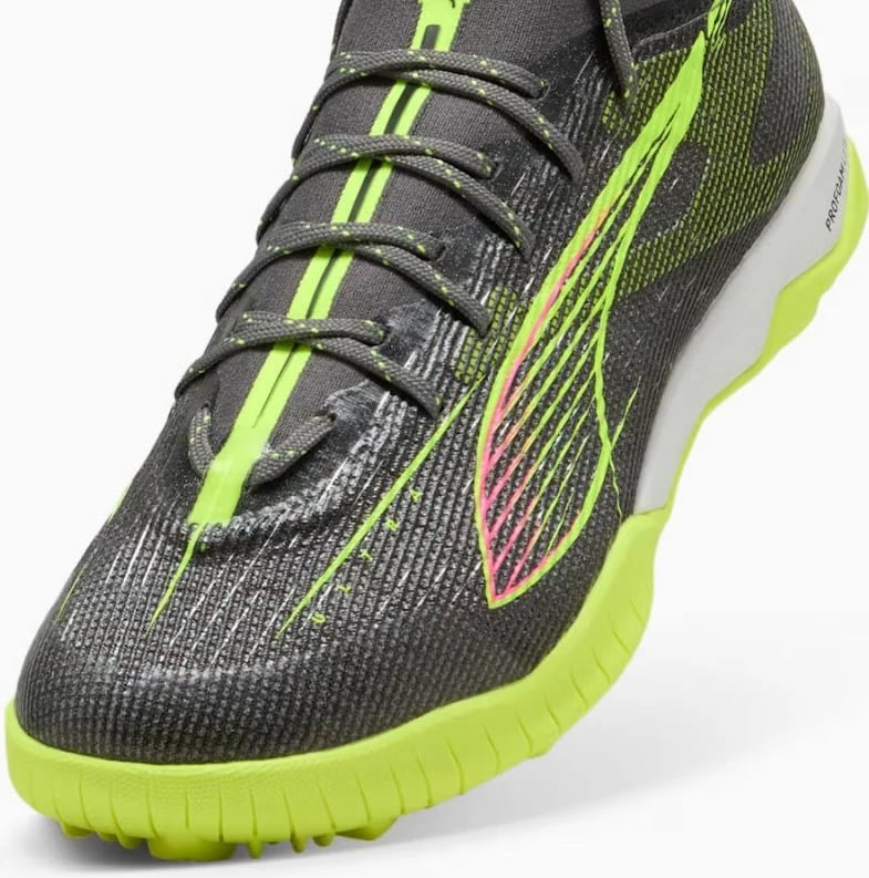 Atlete futbolli për meshkuj Puma, të hirtë