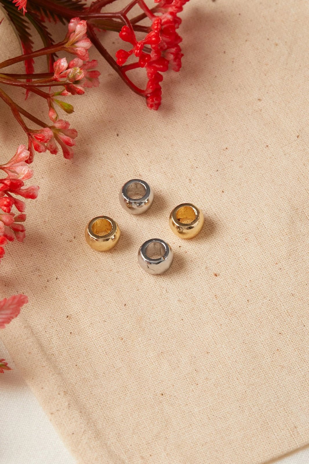 Vathë metalik Elika, ngjyrë argjendi dhe ari, set prej 4 copash, CPN9868