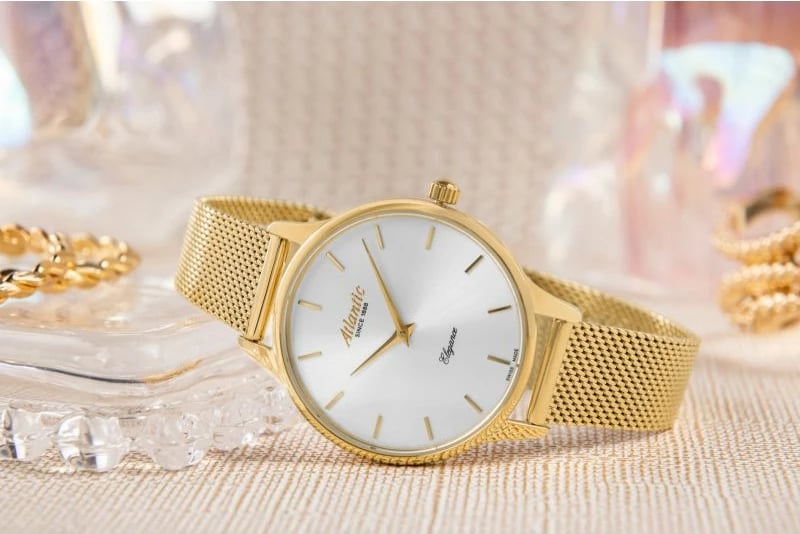 Orë dore femra Atlantic, e artë